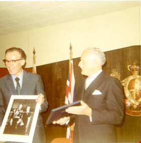 Mayor Bob Prittie and Governor General Roland Michener, 19 November 1971 thumbnail