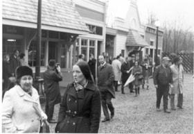 Visitors at opening of Heritage Village, November 1971 thumbnail