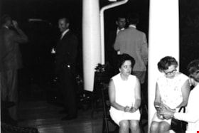 Guests at reception, 5 August 1971 thumbnail