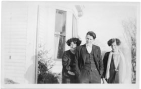 Two women and a man, [between 1940 and 1950] thumbnail