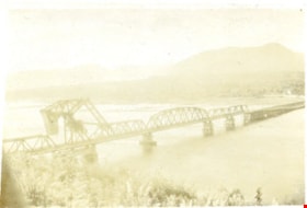 Second Narrows Bridge, [192-] thumbnail