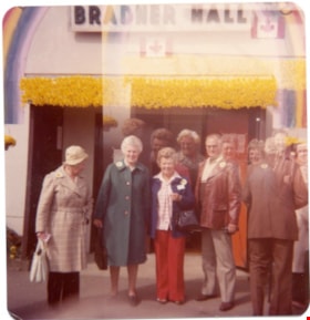 Two men and three women in front of Bradner Hall., 1970-1980 thumbnail