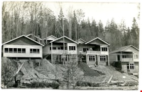 Houses built by Dad [Ernie Winch] at White Rock, 1914 thumbnail