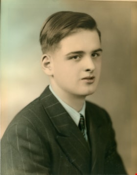 Portrait of Frank Stanley Jr., [between 1930 and 1935] thumbnail