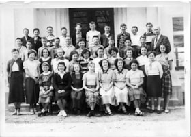 Douglas Road school class, [1950] thumbnail