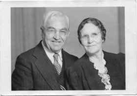 William and Annie Mawhinney, 1930-1940 thumbnail