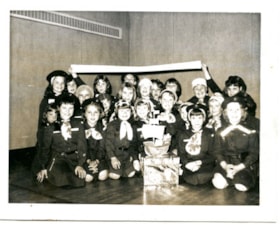 20th Brownie pack of Lakeview District, [between 1964 and 1969] thumbnail