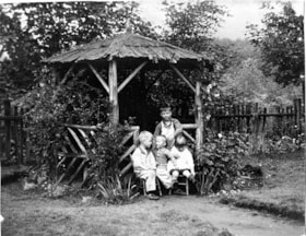 Sanders children in backyard, 1928 thumbnail