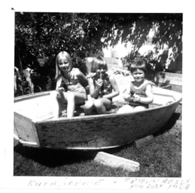 Sanders girls in a boat, Aug 1968 thumbnail