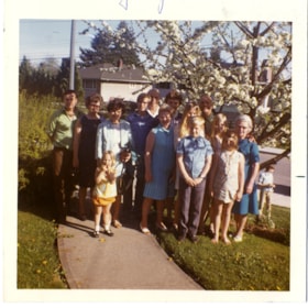 Sanders and Sparman families in yard, 2 May 1971 thumbnail