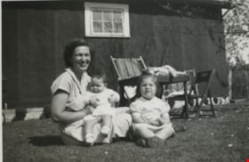 Frances, Janice and Louise Wuzinski in their backyard, [between 1951 and 1954] thumbnail