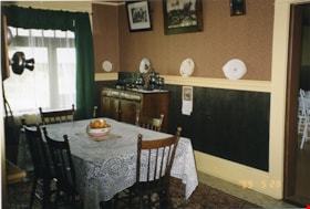 Dining room in Love farmhouse, May 1999 thumbnail