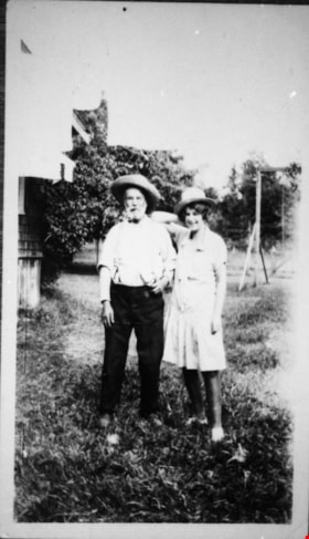 Jesse and Girlie, [ca. 1925] (date of original), copied 1989 thumbnail
