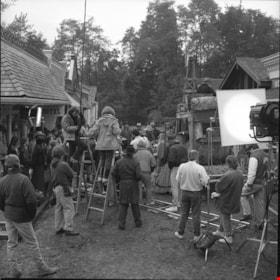 Set during filming of MacGyver episode, 1990 thumbnail