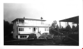 Martin's auto villa, 5 Oct. 1946 thumbnail