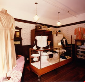 Gilchrist's dress shop, 1984 thumbnail