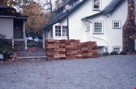 Elworth house with shingles, 1976 thumbnail