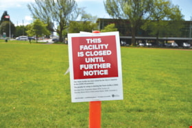 Facility closure sign in Conderation Park, 6 May 2020 thumbnail