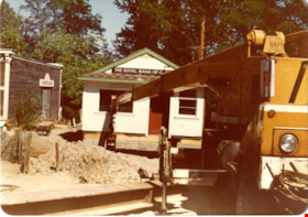Royal Bank moved into position in Heritage Village, 1976 thumbnail