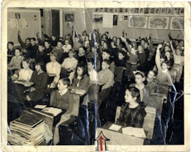 Windsor Street School students in classroom, [1946 or 1947] thumbnail