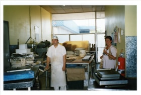 Kim Wong in Middlegate Bakery, Jul. 2003 thumbnail