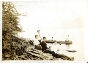 Love family at Pitt Lake, [191-] thumbnail