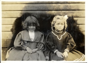 Ina and Mary Stanley, [between 1926 and 1928] thumbnail