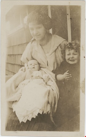 Esther with baby Ina and Mary, [1924] thumbnail