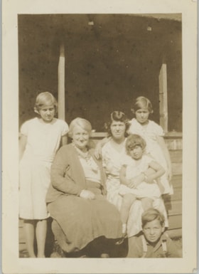 Stanley family with Mary Conquest, [193-] thumbnail