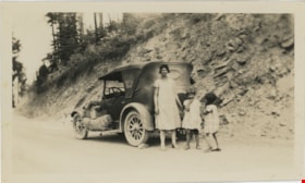 Esther Stanley with her daughters on road, 1930 thumbnail