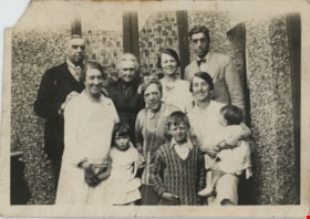 Stanley family at Con's house, [192-] thumbnail