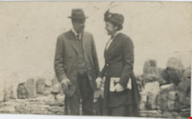 Conquest Stanley with woman in Swanage, 1917 thumbnail