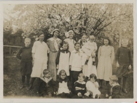 Love grandchildren with Girlie Love, [191-] thumbnail