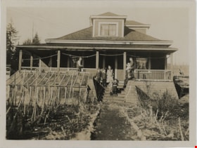 Whiting family at home in Coquitlam, [191-] thumbnail