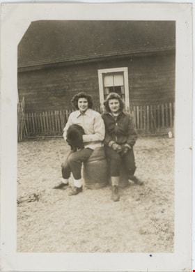 Ina and Mary Stanley, Dec. 1946 thumbnail
