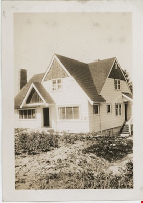Stanley family home in Port Moody, [194-] thumbnail