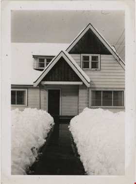 Stanley family home in Port Moody, [194-] thumbnail