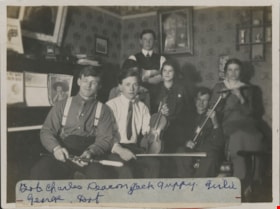 Love family playing music, [191-] thumbnail