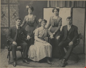 Five Love family siblings, [between 1910 and 1918] thumbnail