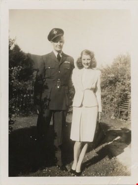 Robert Leonard Love and Margaret Love, [1943] thumbnail