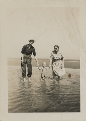 John Leonard and Jenny Love with Bob Love at beach, [between 1950 and 1951] thumbnail