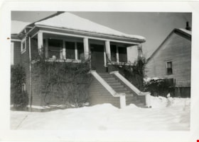 Edith and Henry Rogers family home, [194-] thumbnail