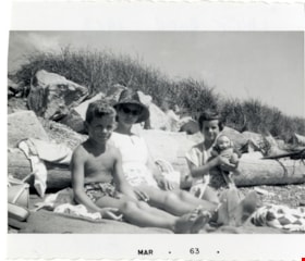 Rogers family on White Rock beach, Mar. 1963 thumbnail