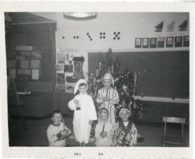 Grade 1 Christmas concert at Sussex School, Dec. 1959 thumbnail