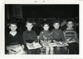Students at Sussex School, 1960 thumbnail