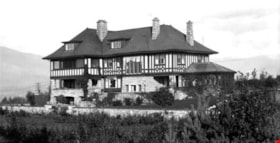Exterior view of Overlynn Mansion, 1912. (Rear elevation. Historic Photo). thumbnail