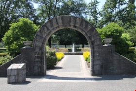 View of Jubilee Grove Arch, 2013.. Front elevation. thumbnail