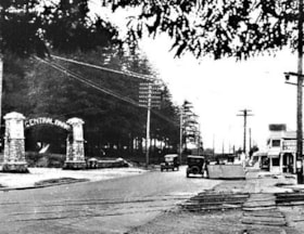 View of Central Park Entrance Gate and Kingsway, 1921 (Oblique view from northeast. Historic Photo). Copyright: City of Burnaby. thumbnail