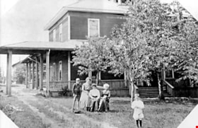 Exterior view of the Joseph & Jane Wintemute House, circa 1908. (Side elevation. Exterior Photo). thumbnail